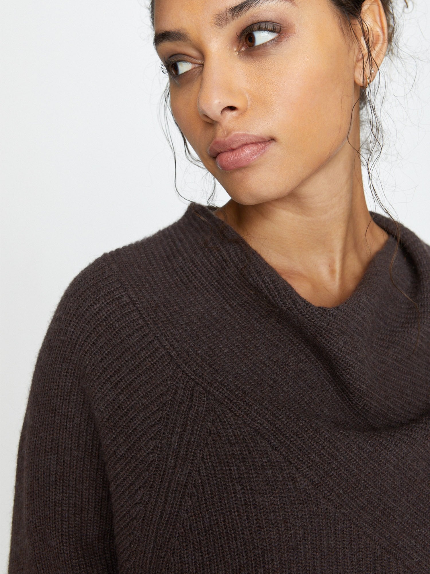 LeithSweater_ChaBrown_5.jpg