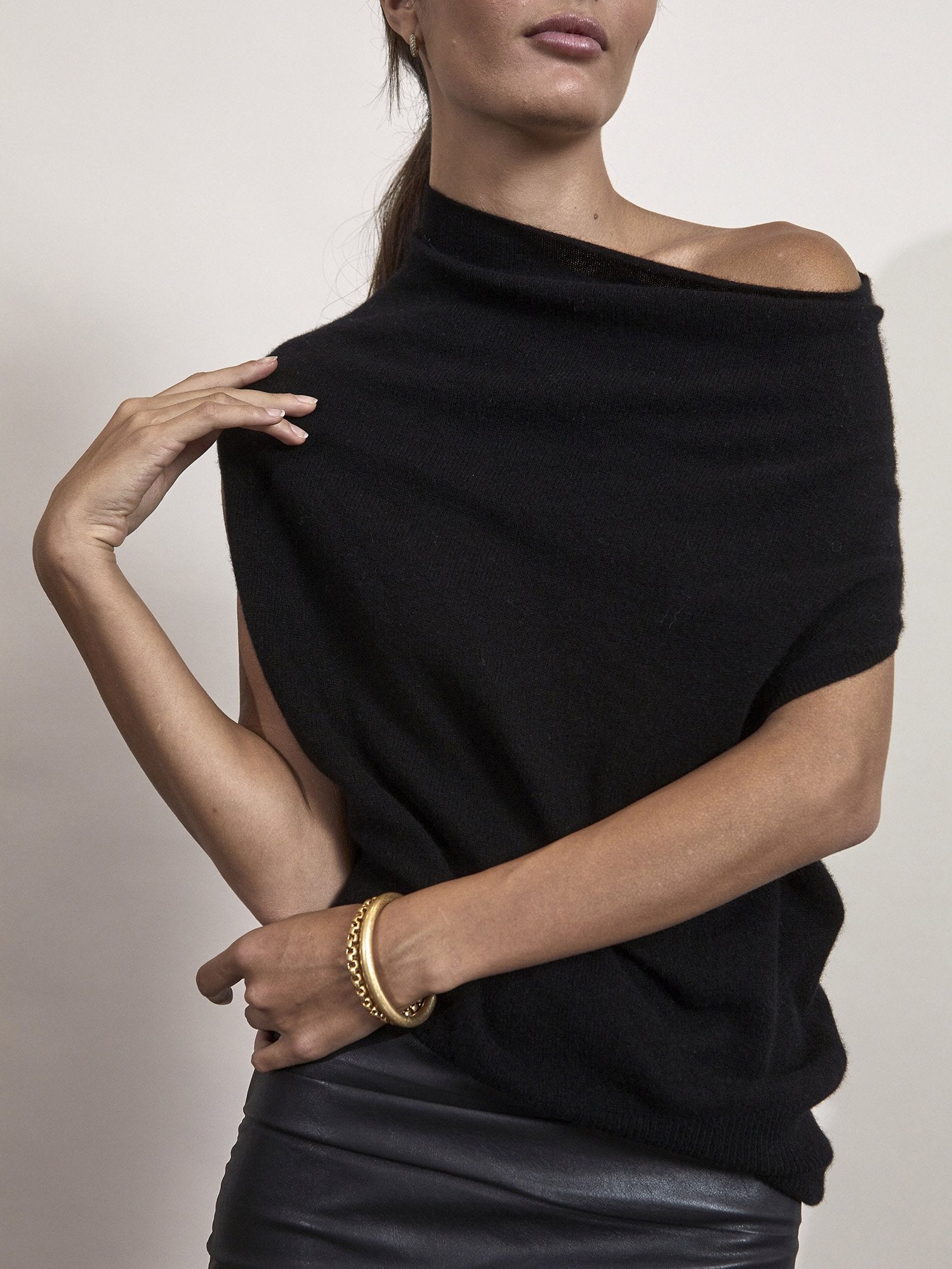 LoriSleeveless_BlackOnyx_LUX3492_1.jpg