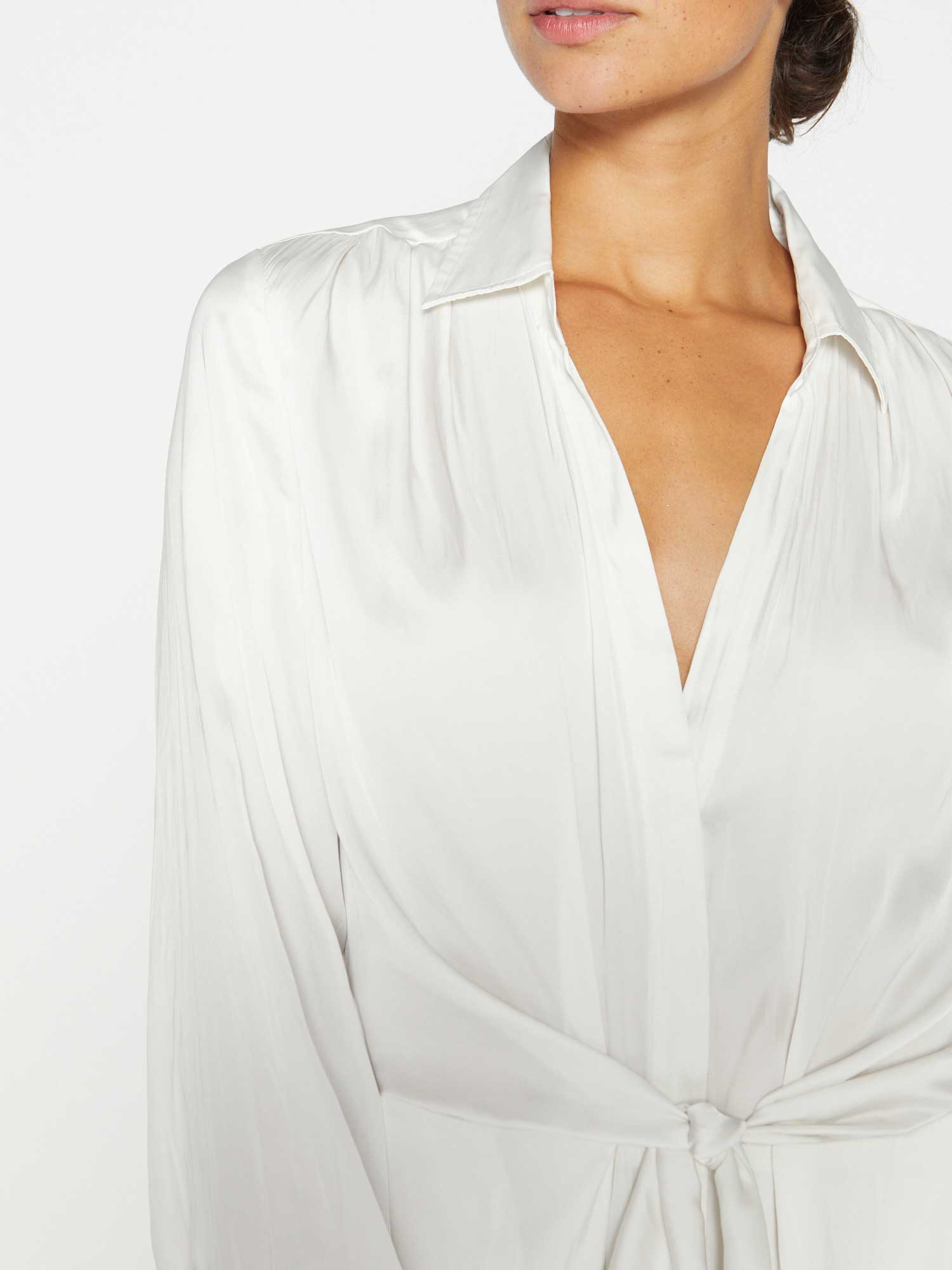 Madsen-Midi-Shirtdress_DSP3683_Blanca_5.jpg