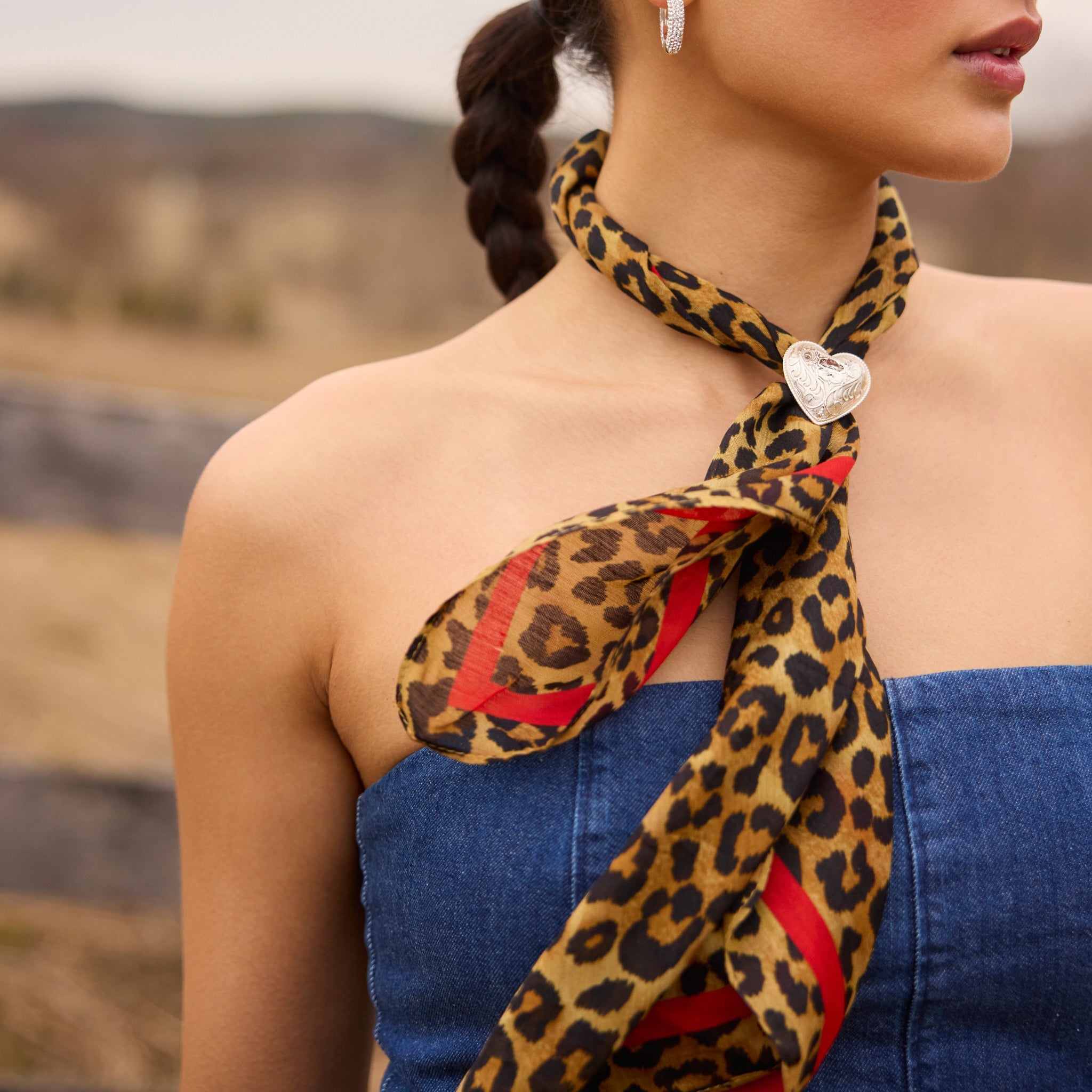 ScarfSlidewLeopardScarf.jpg