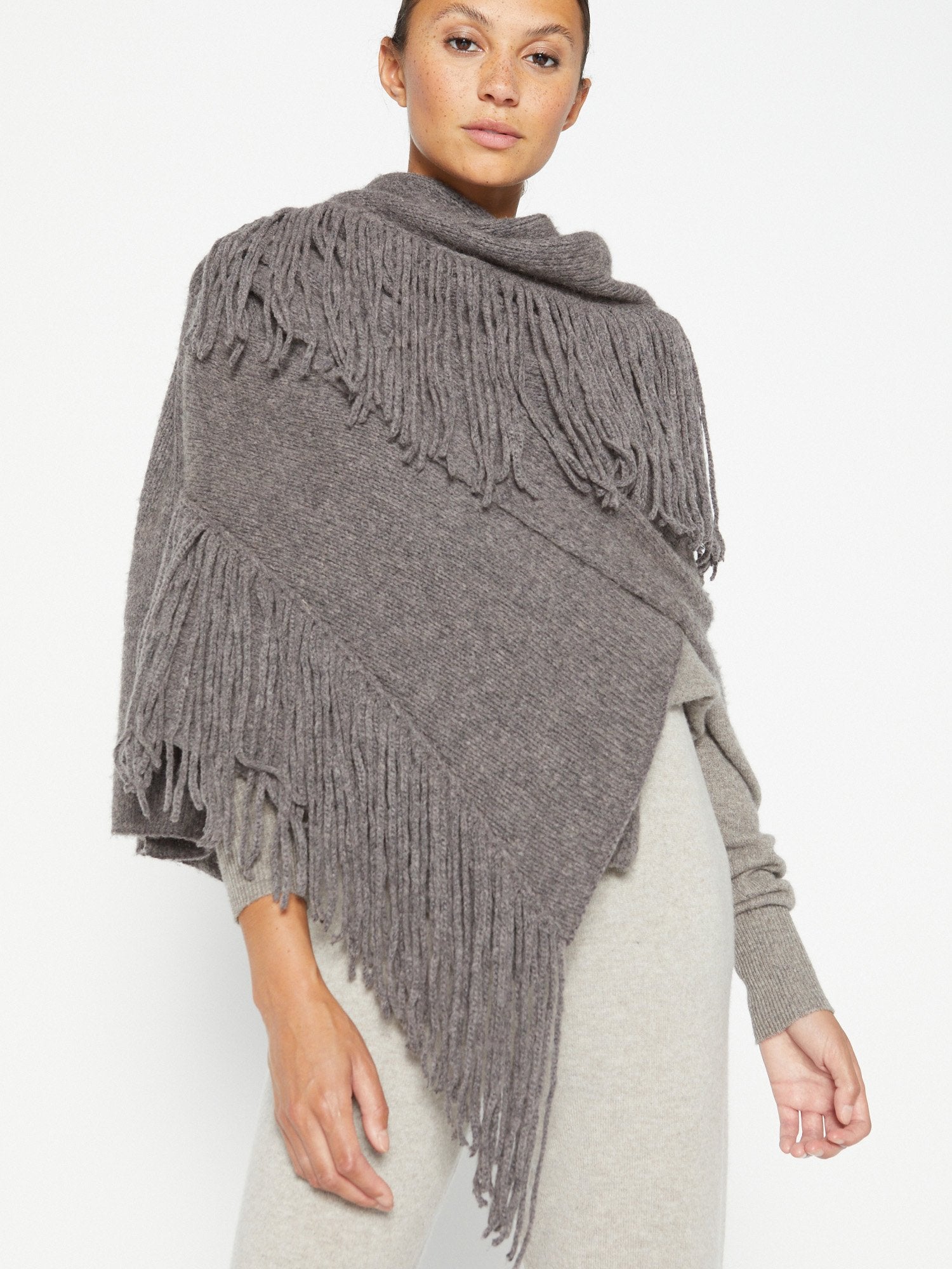 The Thela Fringe Wrap